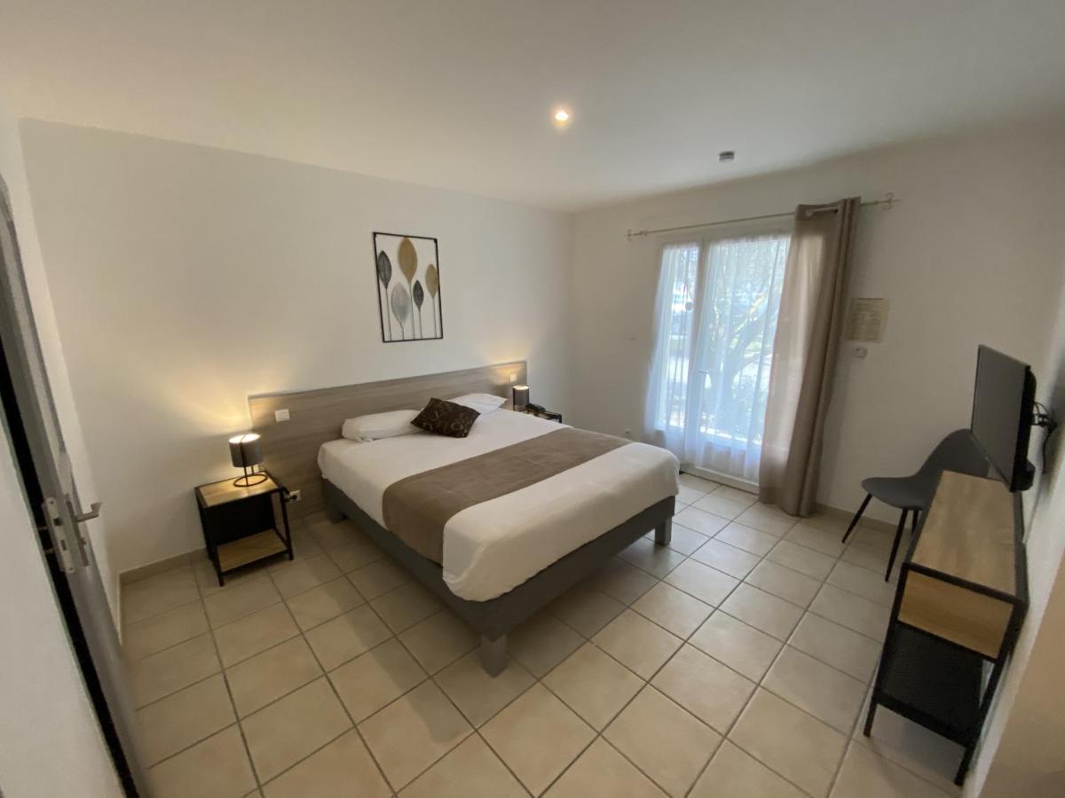 Logis Hotel L'Oliveraie Коняк Екстериор снимка