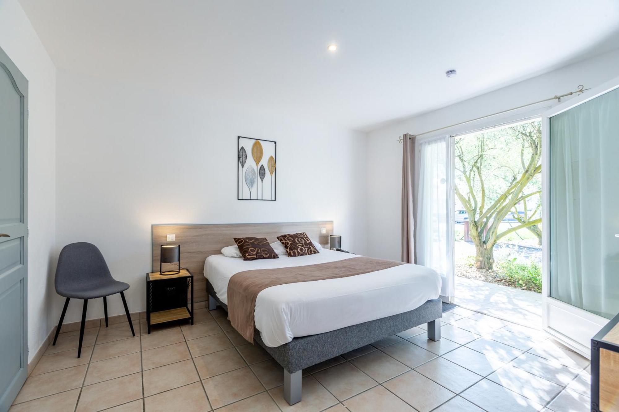 Logis Hotel L'Oliveraie Коняк Екстериор снимка