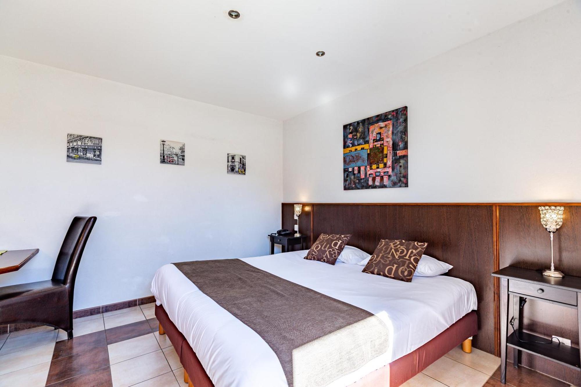 Logis Hotel L'Oliveraie Коняк Екстериор снимка