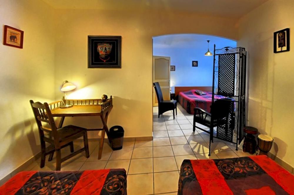 Logis Hotel L'Oliveraie Коняк Екстериор снимка